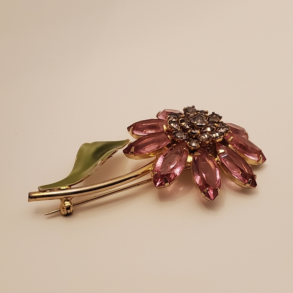 Beautiful 2- 1/2" FLOWER BROOCH Pin Pink Rhinestones - Picture 4 of 12